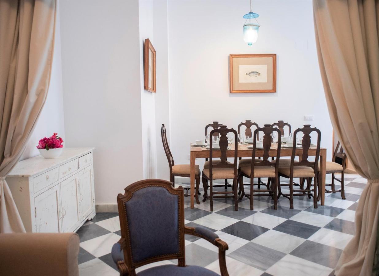 Gatu Premium Apartamento Palacio Oneto Con Jardin Privado " Preferente Mayores De 25 Anos Y Familias " Эль-Пуэрто-де-Санта-Мария Экстерьер фото