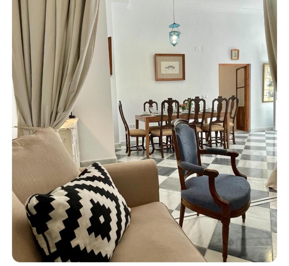 Gatu Premium Apartamento Palacio Oneto Con Jardin Privado " Preferente Mayores De 25 Anos Y Familias " Эль-Пуэрто-де-Санта-Мария Экстерьер фото
