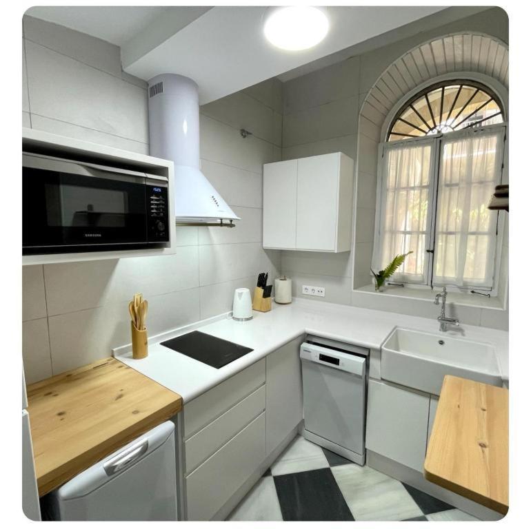 Gatu Premium Apartamento Palacio Oneto Con Jardin Privado " Preferente Mayores De 25 Anos Y Familias " Эль-Пуэрто-де-Санта-Мария Экстерьер фото